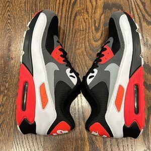 Nike Air Max 90
Reverse Infrared, US size 11.5